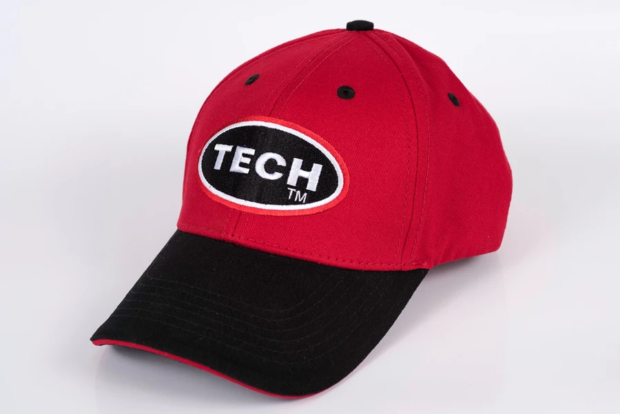 TECH Crveno-crna kapa s logom TECH